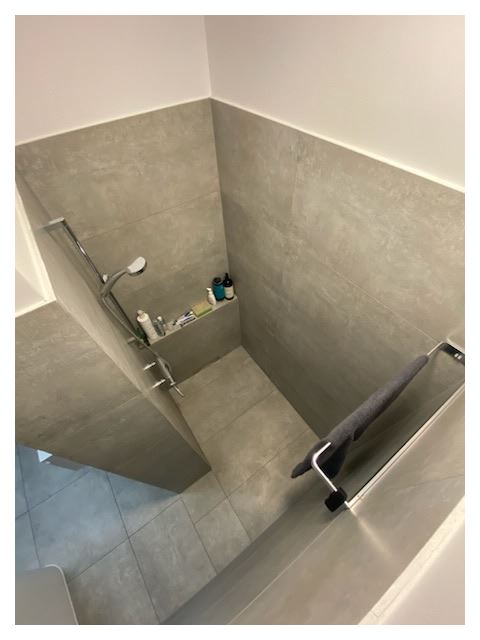 łazienka-z-góry-prysznic